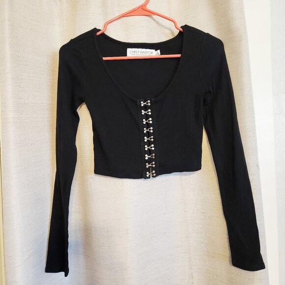 Gypsy Warrior Black Long-Sleeved Black Crop Top with Silver Hooks Size Small - Picture 2 of 2